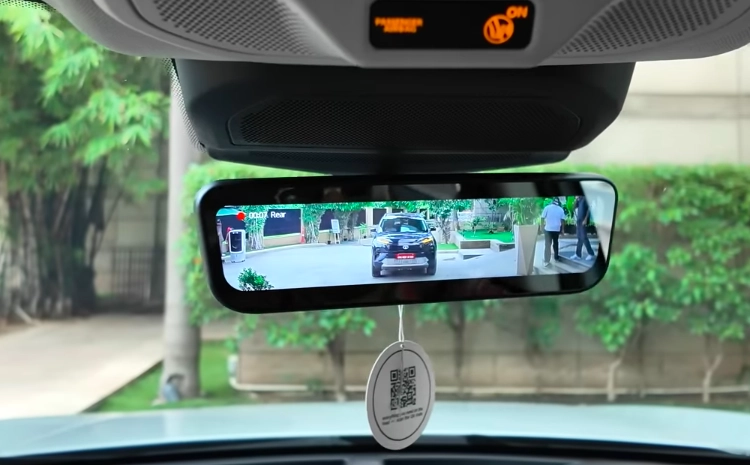 HD Rearview mirror with DVR