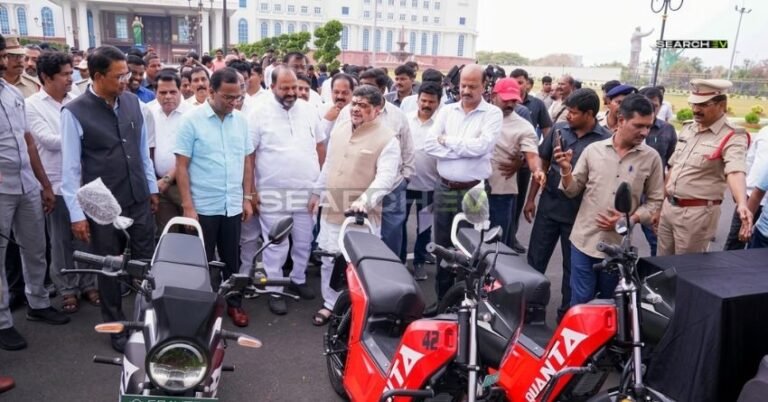 Telangana Govt Offers Rs 4 Lakh EV Discount