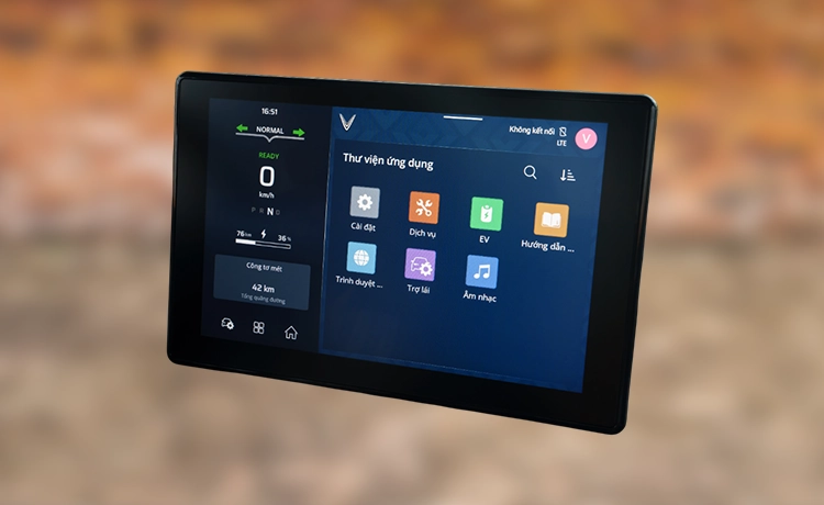 10-inch-_floating_-touchscreen-display-6