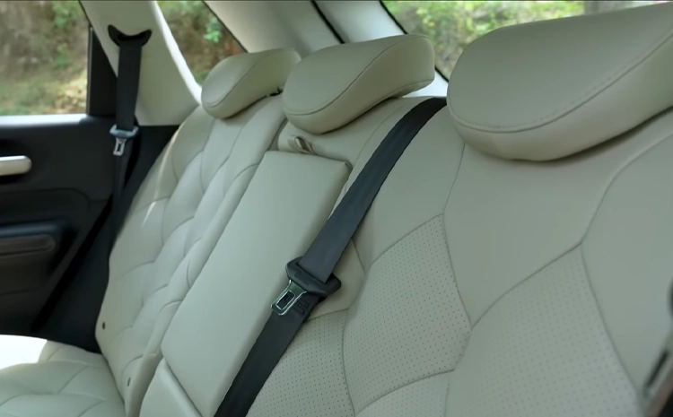 60-40-Rear-Split-Seats-LED-Luggage-Lamp-5