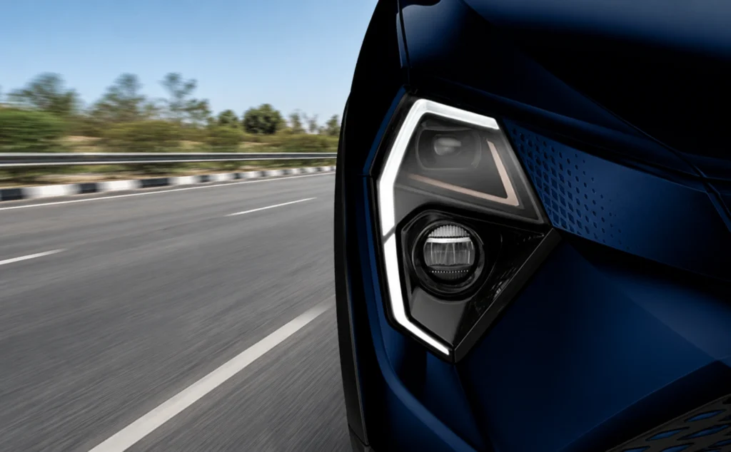 Mahindra 3XO EV Headlamp