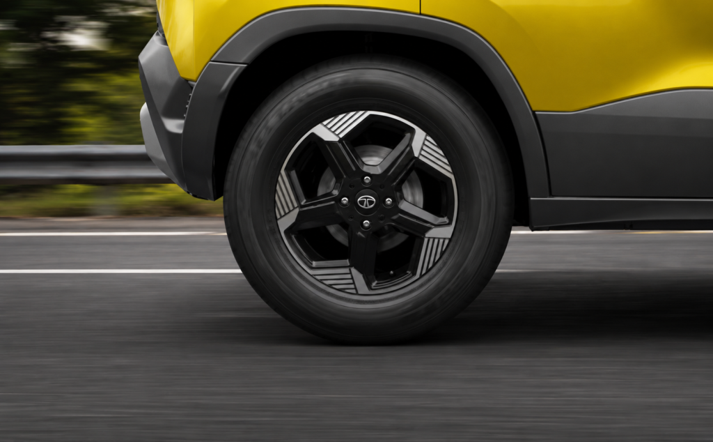 Tata Punch EV tyre