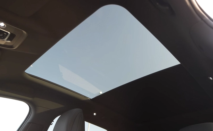 Fixed-panoramic-sunroof-4
