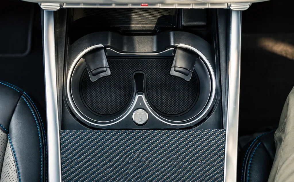 G wagon cup holder
