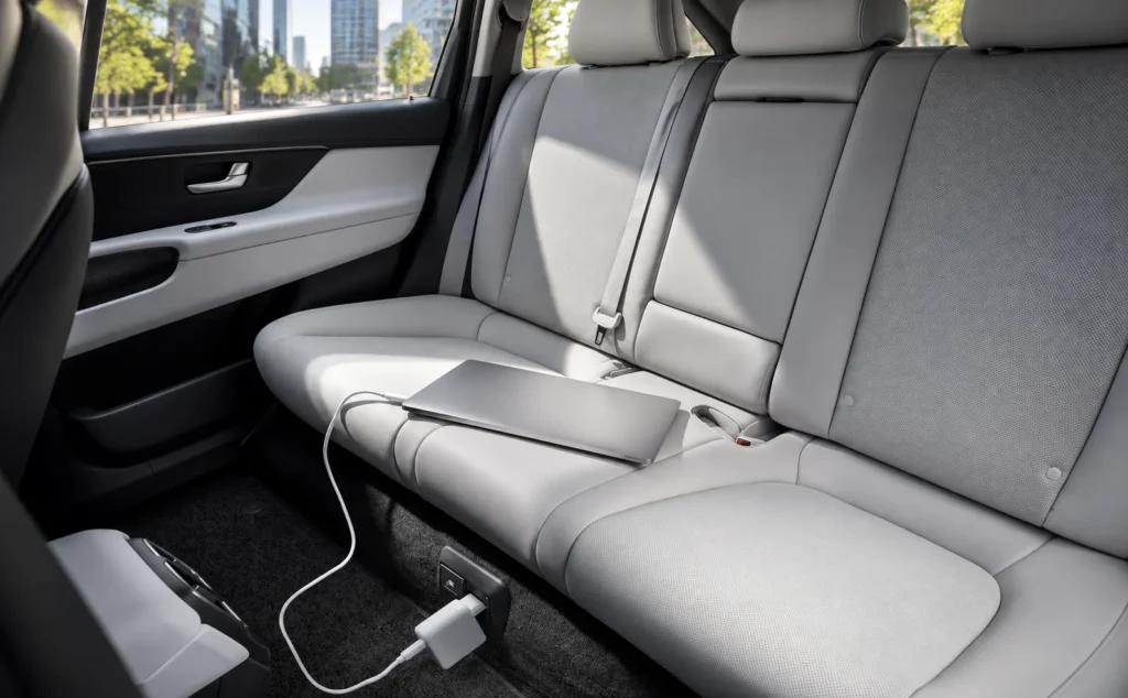 Hyunadi Ioniq 6 Indoor Vehicle-to-Load (V2L)