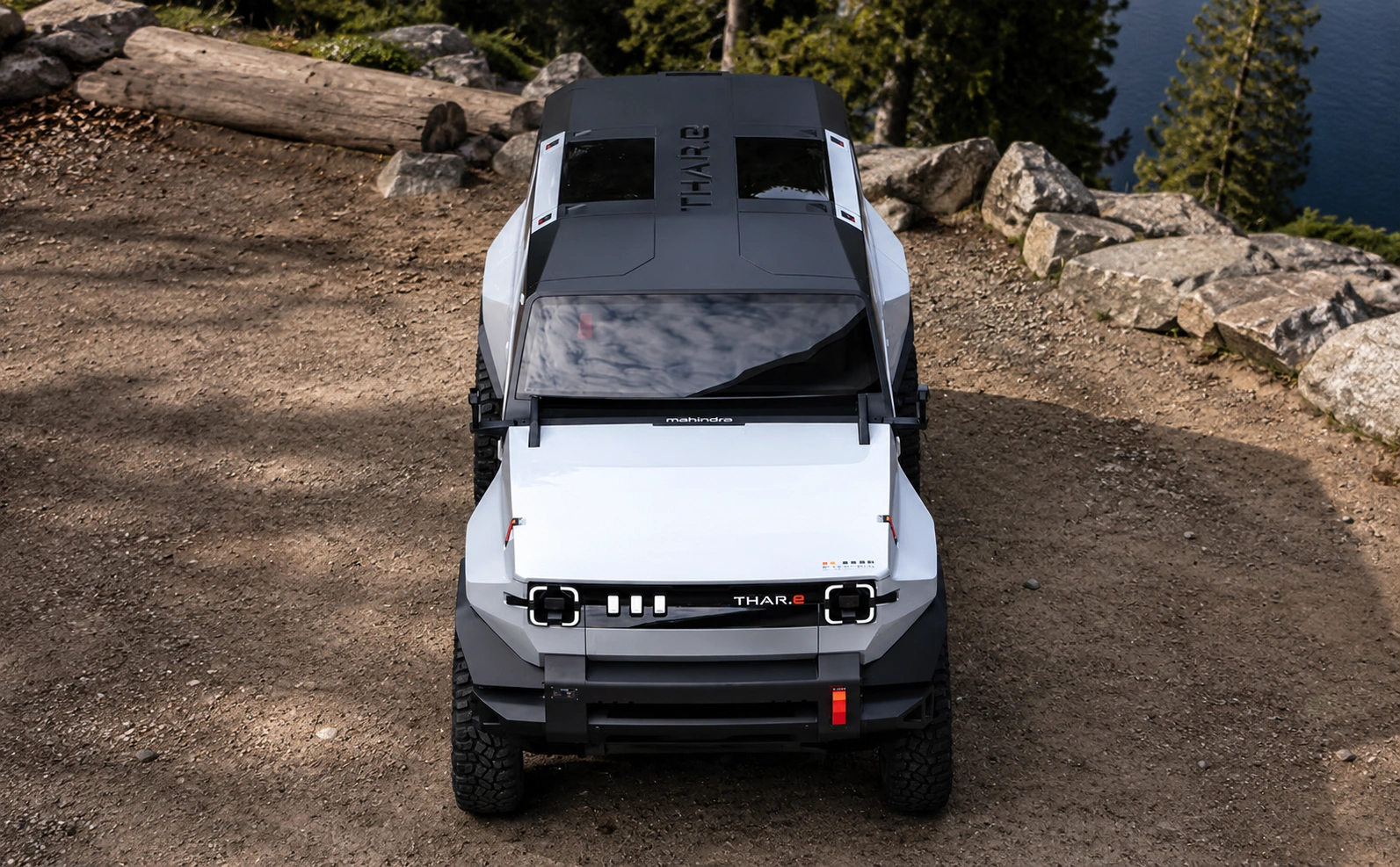 Mahindra Thar.e top