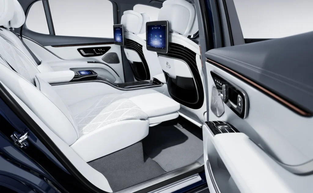 Mercedes benz maybach Premium cabin experience