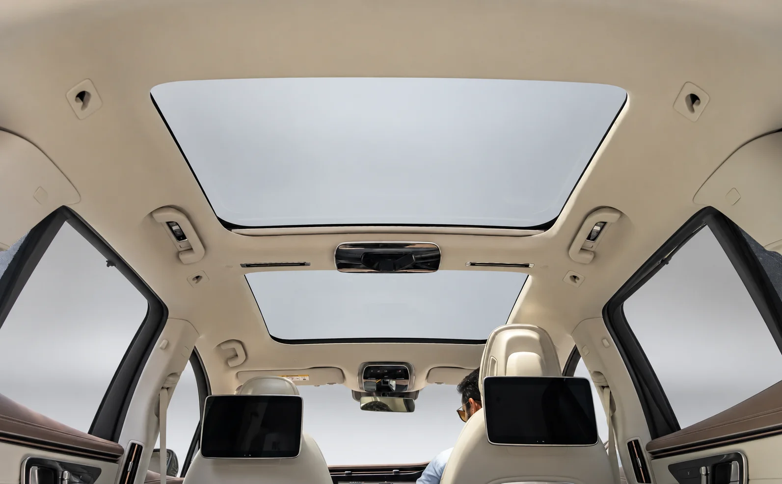 Mercedes benz maybach sunroof