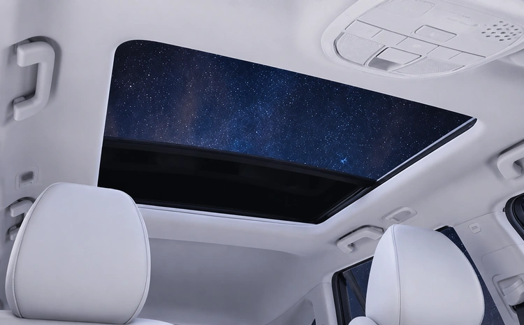 Mahindra 3XO EV Sunroof