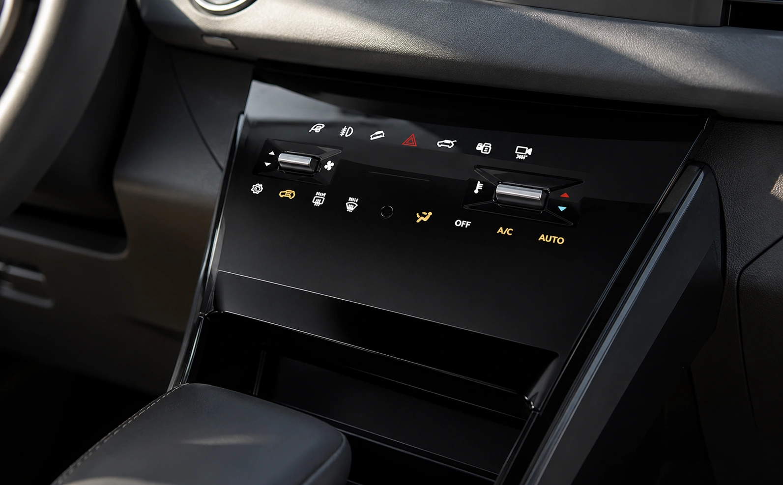 Tata Nexon EV Automatic Climate Control