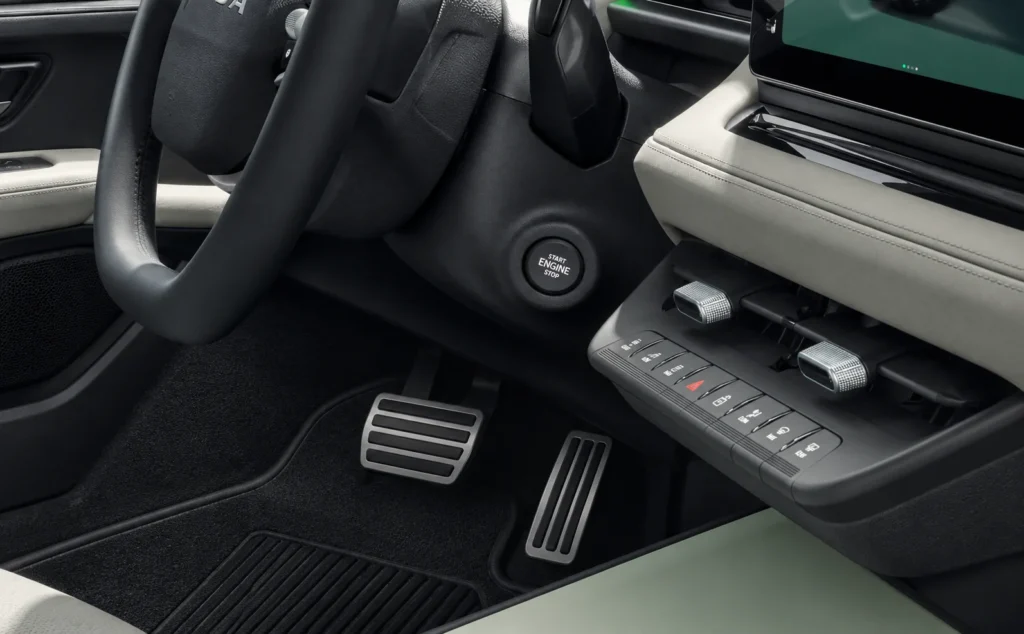 Skoda epiq Keyless Advanced locking and starting system with safety lock_