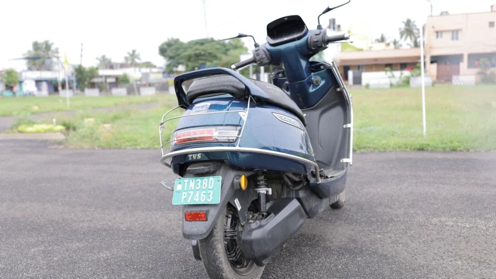 Tvs iqube st back