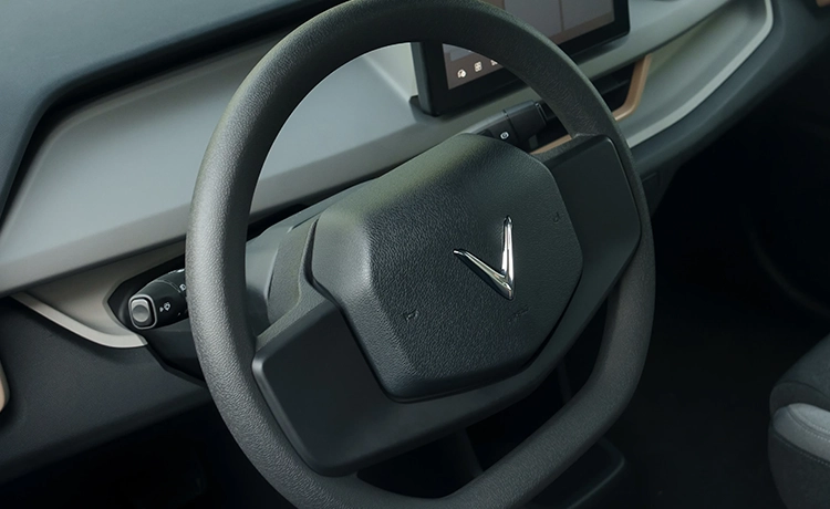 Two-spoke-multi-function-steering-wheel-7