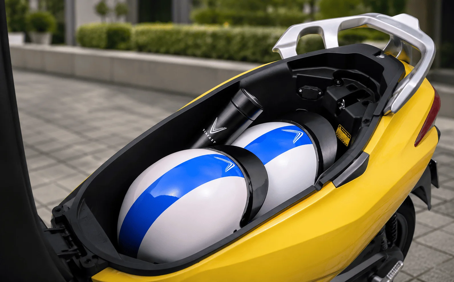 Vinfast vento s 25-L Seat Storage