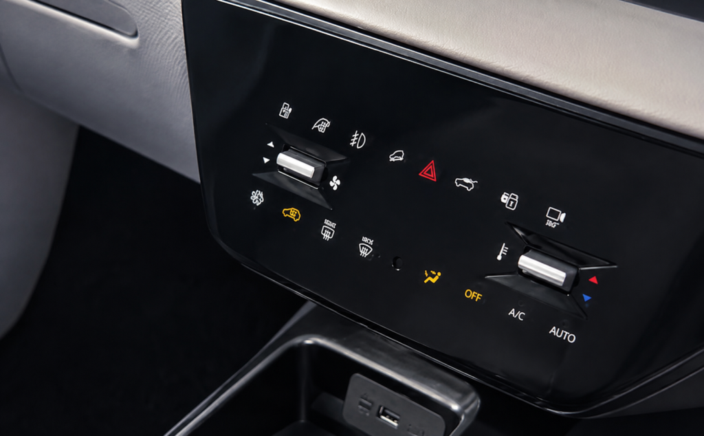Tata Punch EV i — FATC with built-in air purifier