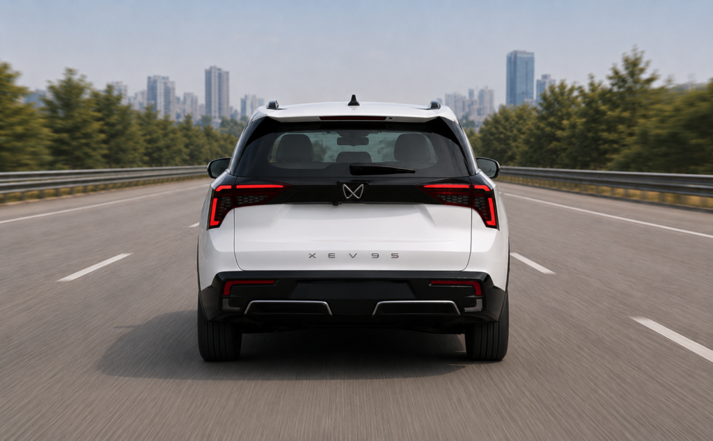 mahindra xev 9s rear