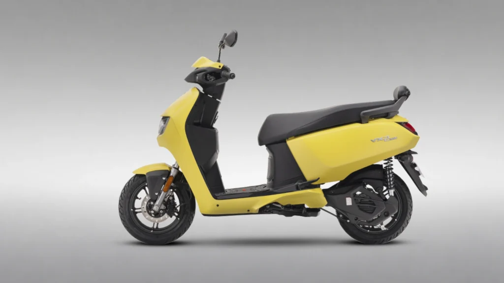 scooty-vx2-yellow-grey-bg