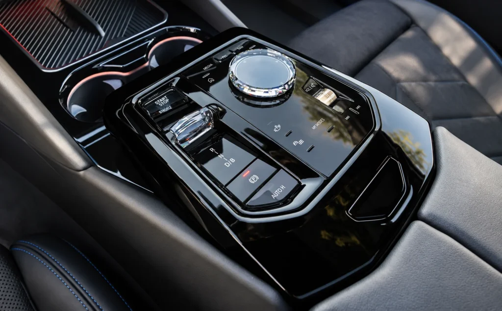 BMW i5 gear nob