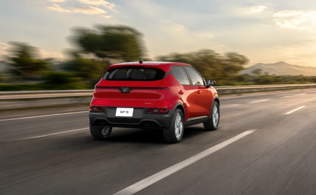 VinFast VF5 rear right