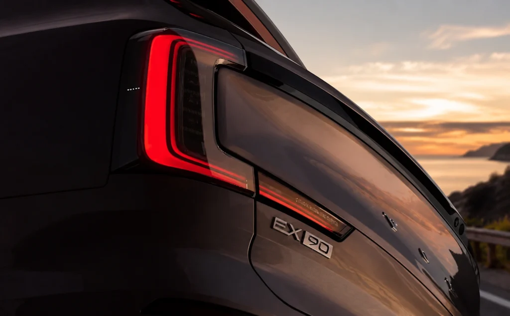 Volvo EX90 tail lamp