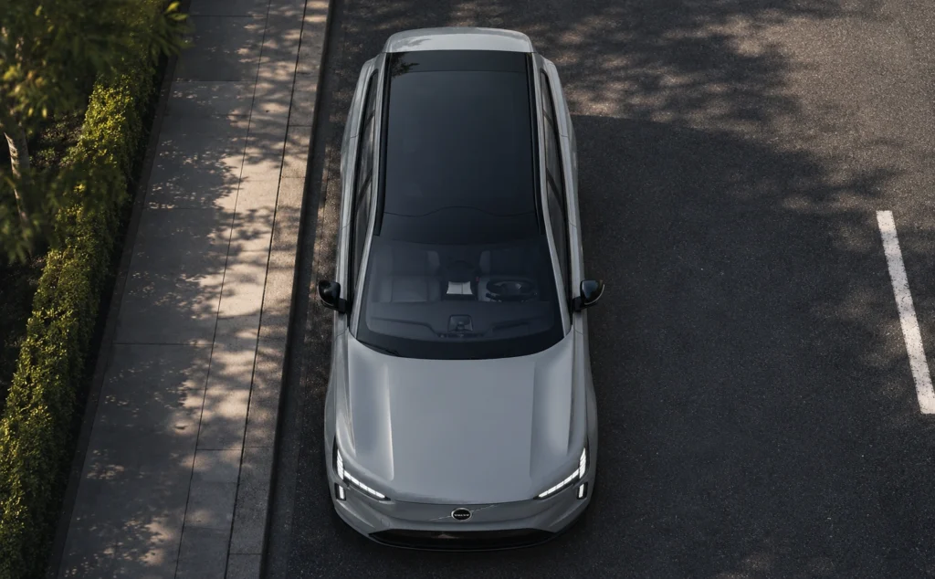Volvo EX90 top
