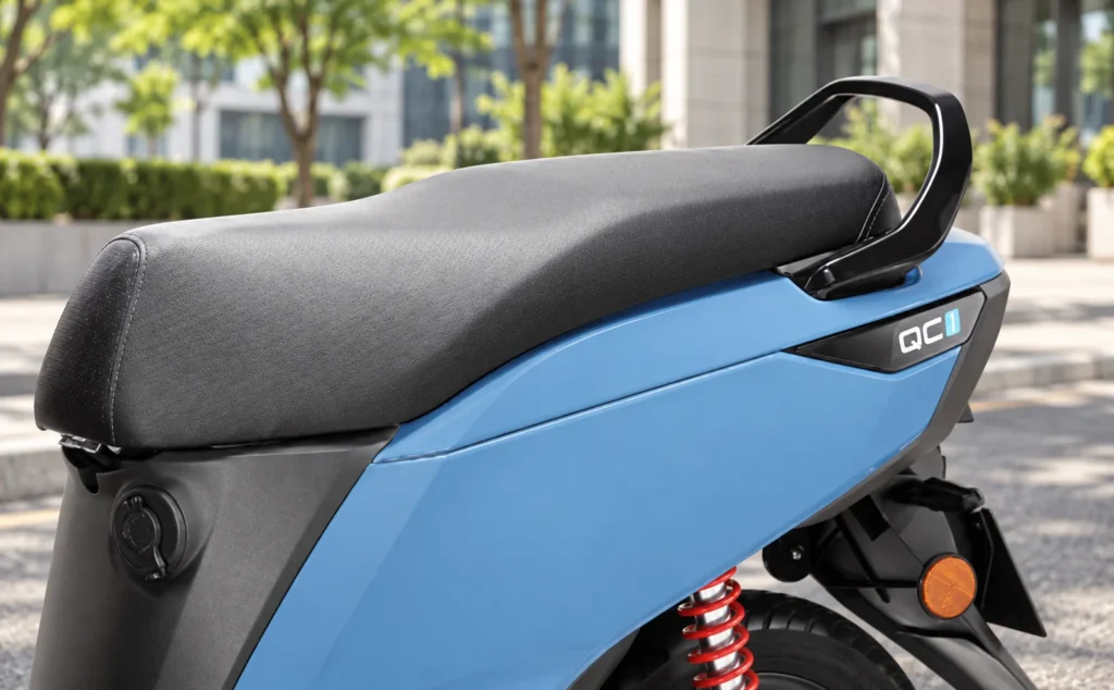 Honda QC 1 seats
