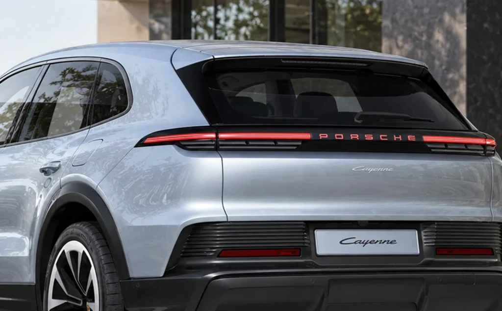 Porsche cayenne electric Taillight strip with illuminated ‘PORSCHE’ lettering