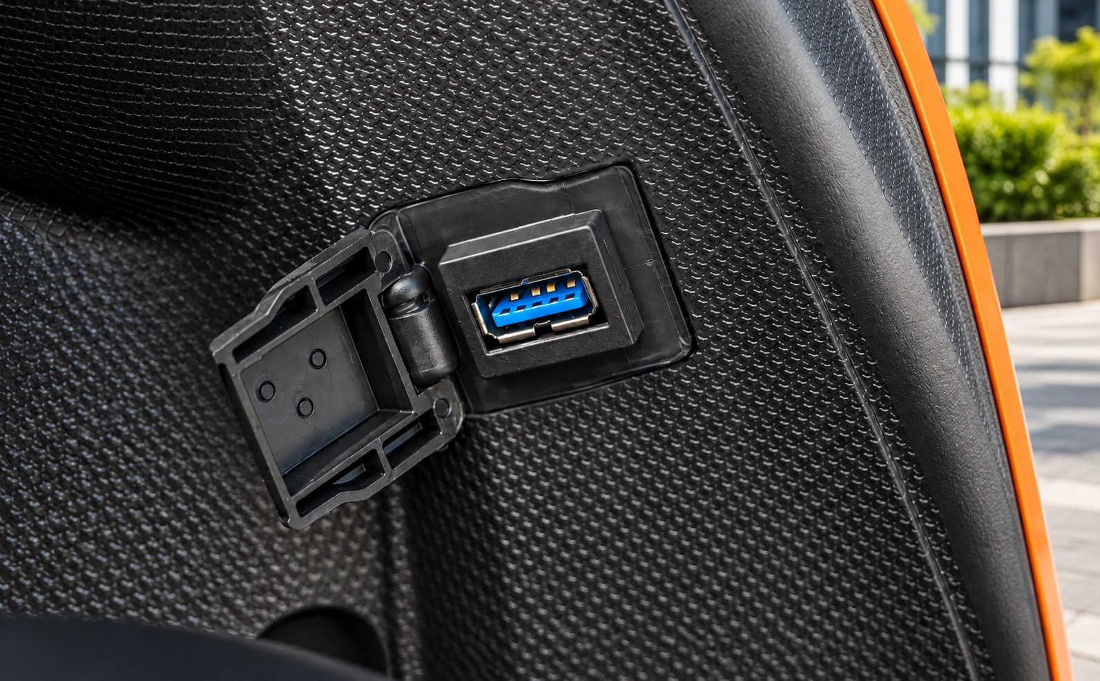 Hero Vida VX2 USB charging