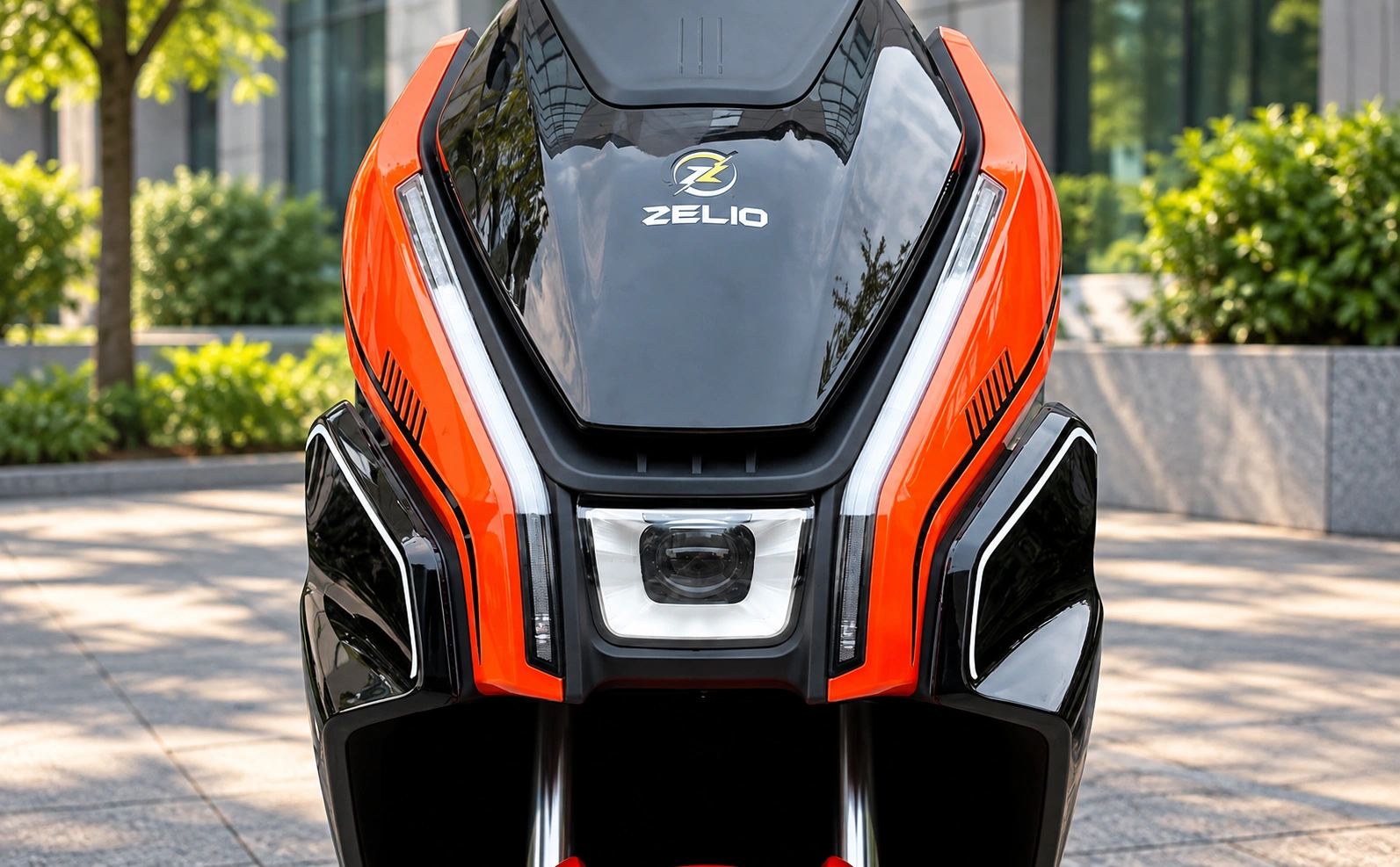 Zelio Legender headlight