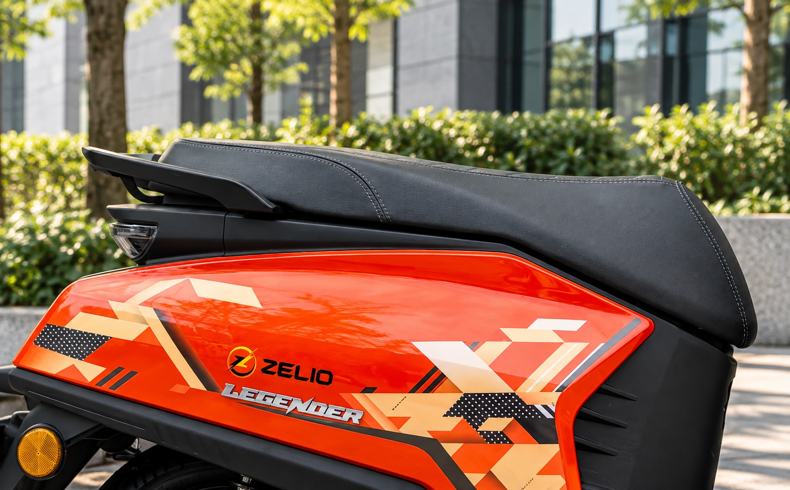 Zelio Legender seat