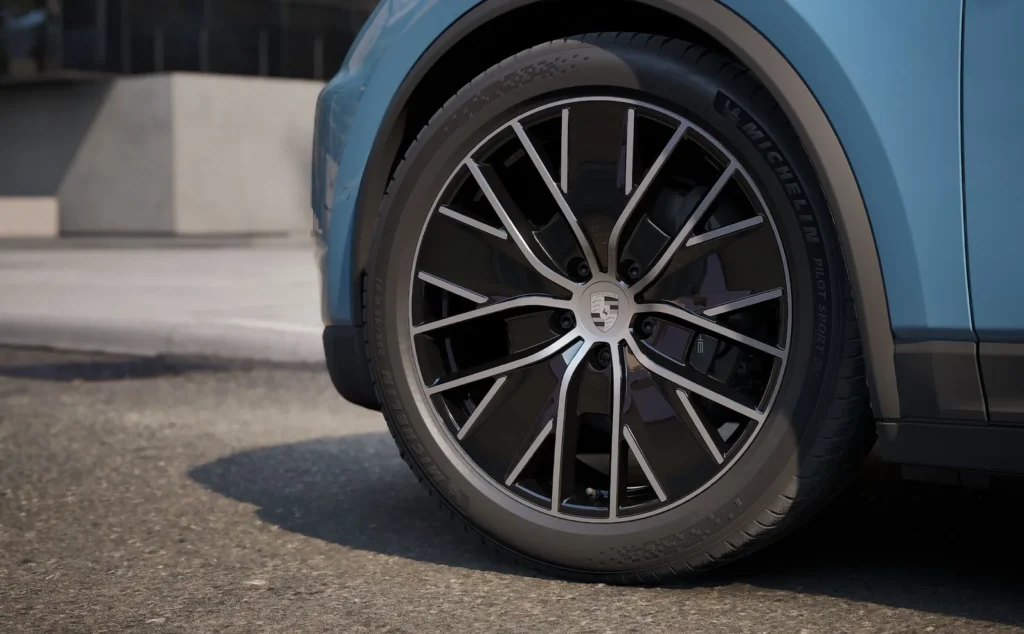 porsche macan electric Alloy 4