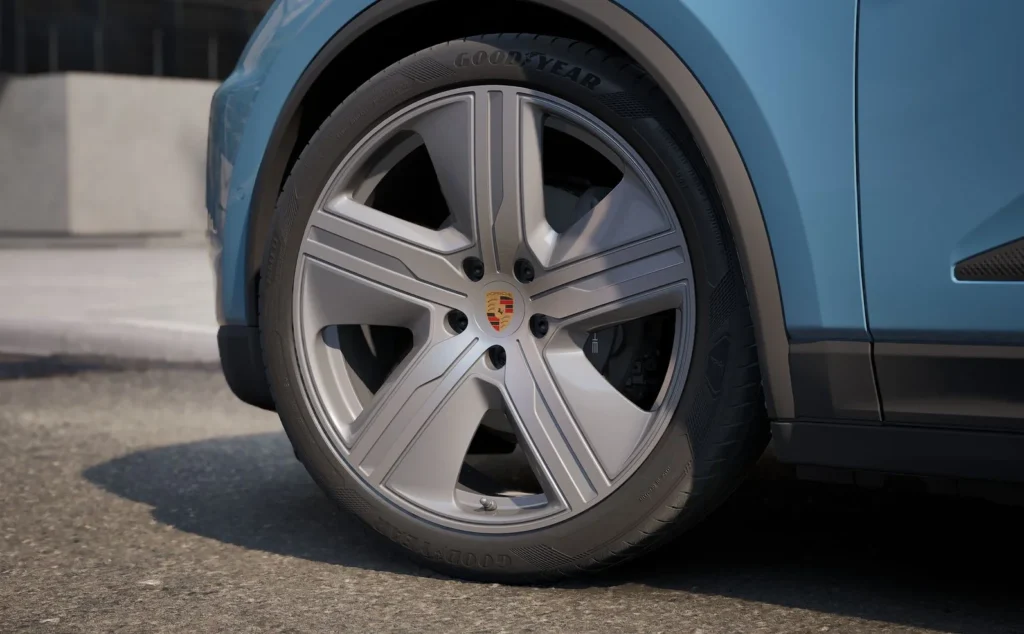 porsche macan electric Alloy 6